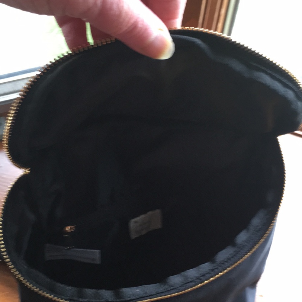 Mini backpack . - Picture 3 of 7